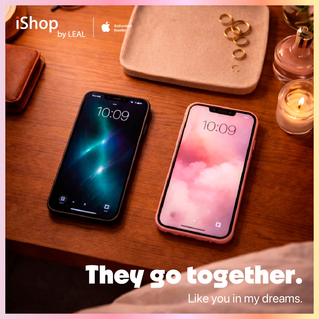 May be an image of phone and text that says "iShop byLEAL by LEAL Autherber Reselet す ちル本部 10:09 10:09 10:09 They together. Like you in my dreams."